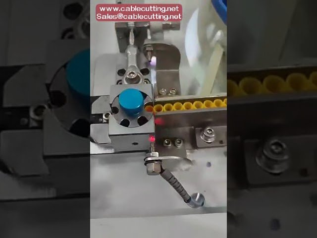 آلة تجريد وعقص أطراف الأسلاك المعزولة مسبقاً، ماكينة قص وعقص الأطراف الأنبوبية